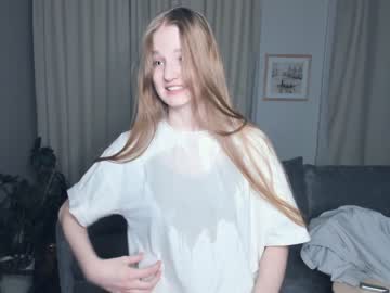 girl
        _magic_smile_ cam image #3051905