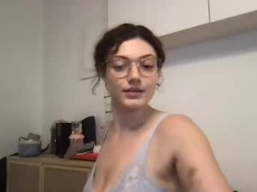 girl
        jacquelinexox cam image #2405288