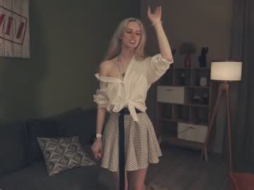 girl
        audreycarvin cam image #3615783