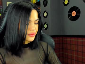 girl
        angel_sapphire_ cam image #5079376