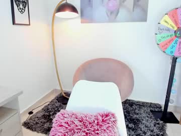 girl
        missniley cam image #1864767