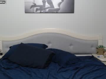 couple
        bluexstacey cam image #2589204