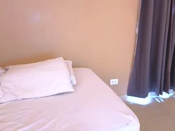 couple
        mr_danni_ cam image #6979720