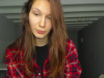 girl
        _calipso cam image #2539055