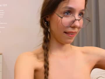 girl
        wanda_robinson cam image #4602332