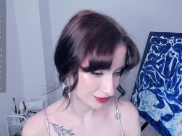 girl
        dance_kuduro cam image #3245490