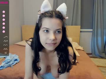 girl
        cherry_tery cam image #1659175