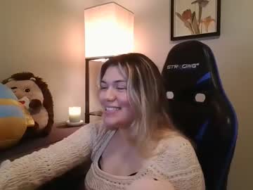 girl
        virgngirl cam image #3762315