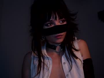 girl
        chaturbatable cam image #2160382