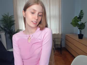 girl
        evamatthews cam image #898818