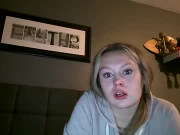 girl
        freakyfay18 cam image #5422890
