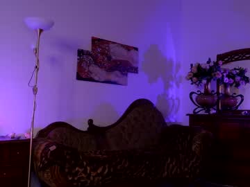 girl
        jessiccaburns cam image #2016315