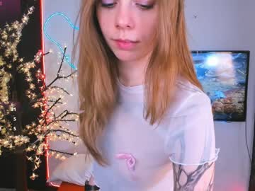 girl
        kitness_sky cam image #6078758