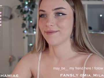 girl
        mia_milagros cam image #142003