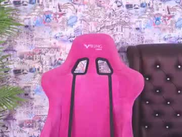 girl
        angelina_new cam image #3548805