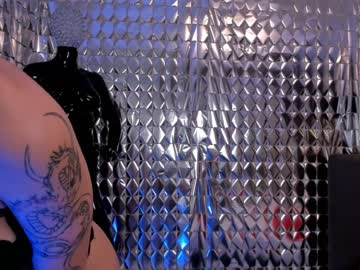 girl
        elizabeth__gray cam image #1093896