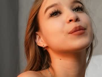 girl
        yeepshyy cam image #5147837