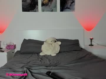 girl
        chloetaya cam image #5416435