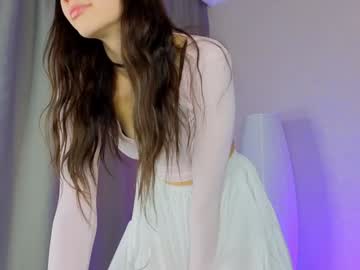 girl
        goalice cam image #6049654