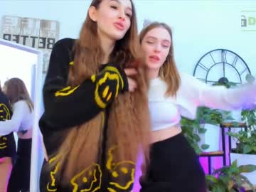 girl
        elizabeth__gray cam image #1261255