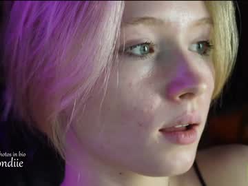 girl
        bestblondiiecb cam image #1001586