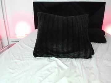 girl
        alicelevine cam image #3139491