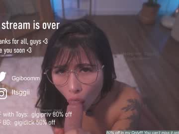 girl
        gigi_ulala cam image #6873907