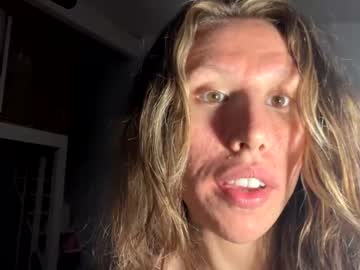 girl
        jennamarlow cam image #3605842