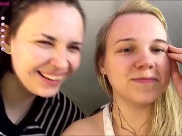 couple
        arya_stark7 cam image #1663815