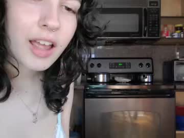 girl
        frenchava cam image #1426514