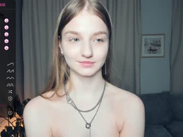 girl
        _magic_smile_ cam image #3595473