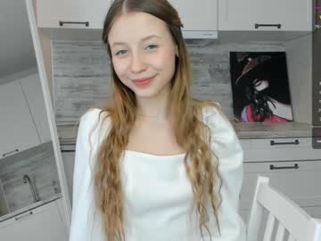 girl
        beverlyvega cam image #392802