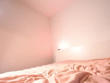 girl
        reei__ cam image #4282549