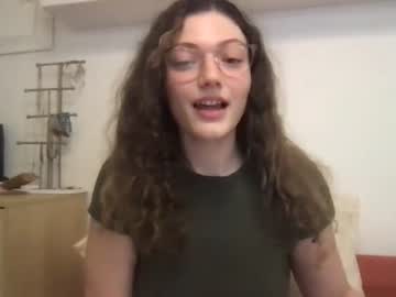 girl
        jacquelinexox cam image #2411545