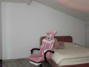 girl
        deniseone cam image #1419002