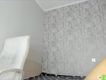 girl
        min_so_03 cam image #2035459