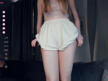 girl
        _magic_smile_ cam image #3934592