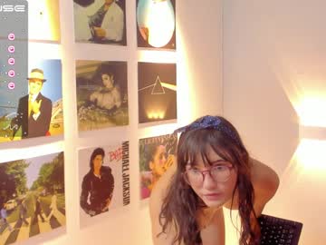 girl
        little_effy18 cam image #751528