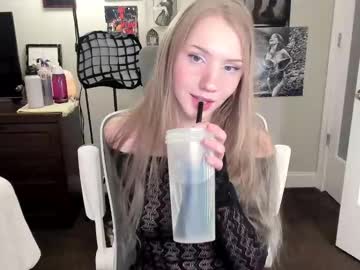 girl
        eve003300 cam image #6076188