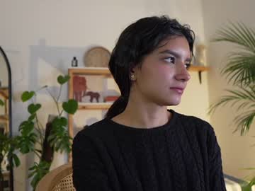 girl
        urcutelinda cam image #3595731