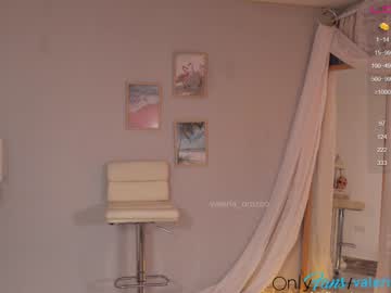 girl
        valeria_orozco cam image #1931130