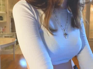 girl
        edithbrucker cam image #4822598