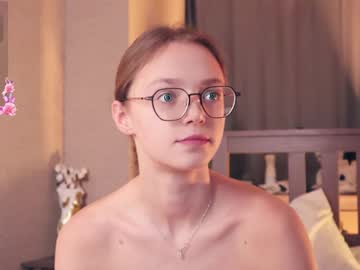 girl Nude Cam Girls Playing Games with mia_sea_