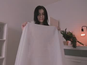 girl
        carolmoores cam image #306089