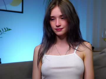 girl
        taitehambelton cam image #5286360