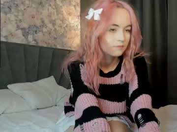 girl
        irisbroyn cam image #2660740