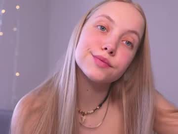 girl
        appr0ved cam image #6803836