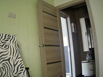 couple
        meow_li cam image #2257033
