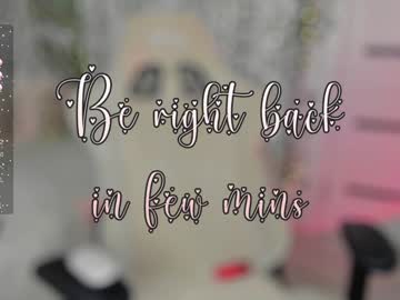 girl
        girl_your_secret_crush cam image #5041077