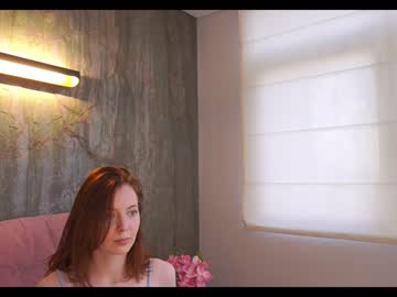 girl
        mona_elisa cam image #3133435